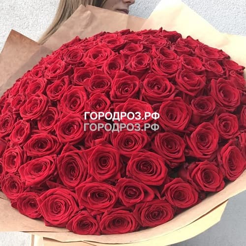 Букет из 85 красных роз